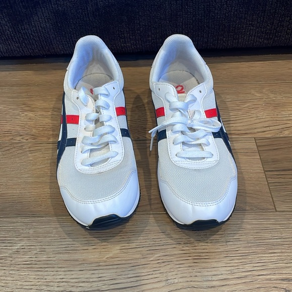 ASICS red, white & blue sneaker - Picture 3 of 8